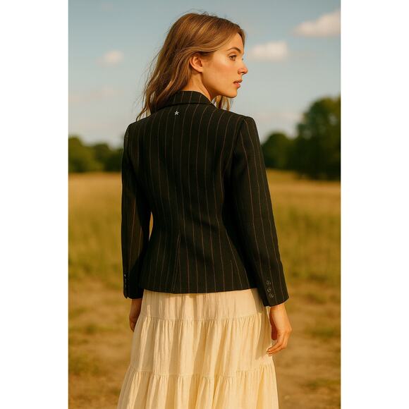 Lorena Antoniazzi Black & Gold Pinstripe Virgin Wool Blazer – Size 40 (US 6-8) - Picture 5 of 8